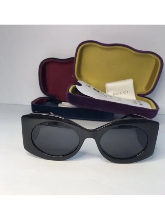 New- ? Original  Gucci GG0810S 001 Oval Quilted Thick Rim sunglasse main image 4
